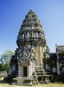 The complex at Phimai dates originally from the reign of Surayavarman II (r)
