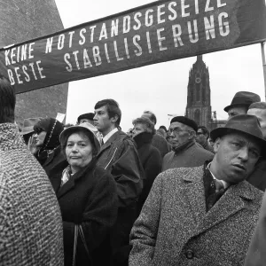 The Congress Emergency of Democracy was a first significant manifestation of trade unions