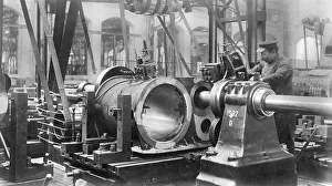 Construction of a locomotive, drilling out a cylinder