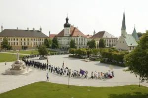 Corpus Christi procession at the Kapellplatz (Chapel Square)