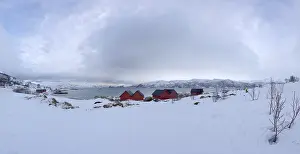 Cottages on Kvalsundet, Kvaloya