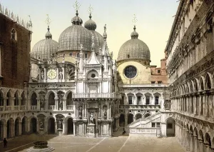 A court in the Doges Palace