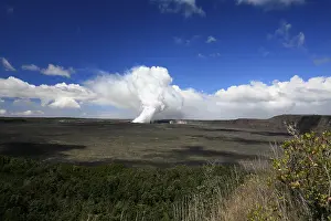 Crater in the Volcanoes National Park