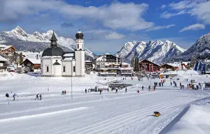 Cross-country ski trails on the southern edge of the village with Seekirchl