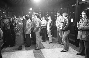 Crowd at the Dortmund Labour Office in the early hours of December 1981
