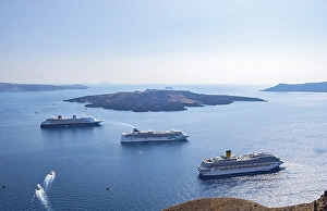 Three cruise ships, Fira, Santorini