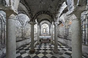 Crypt, Church of Santo Stefano