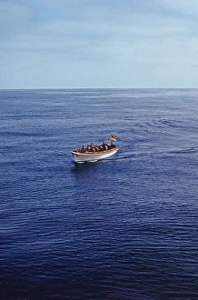 Cutter manoeuvre, soldiers, 56th foreign training voyage