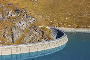 The dam of the Lac de Moiry Reservoir