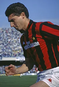 Daniele MASSARO (AC Milan) is substituted in the 82nd minute
