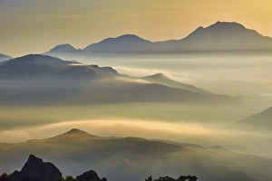 Category Mountain Landscapes Prints: Dawn, fog between mountain ranges