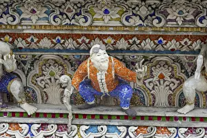 Decorative elements with pop culture references (for example comics)