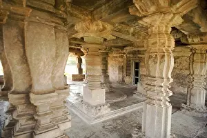 Category Historic EN Prints: Decorative pillars of somnath temple at dambal