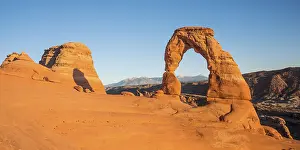 Delicate Arch, rock arch in the evening sun