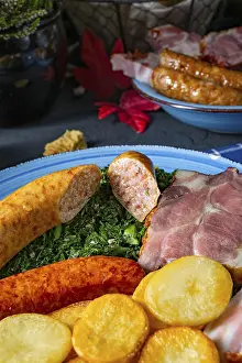 Delicious Oldenburg kale with Pinkelwurst sausage