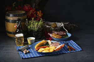 Delicious Oldenburg kale with Pinkelwurst sausage