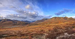 The Dempster Highway climbs up to North Fork Pass