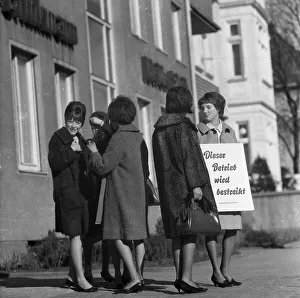 DEU, Germany. The strike of the textile workers in the collective bargaining conflict of IG Textil