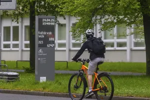 DEU/Saxony/ Dresden Bicycle counter