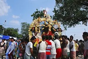 Category Historic EN Prints: Devotees carrying Durga model for immersion