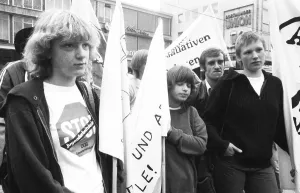DGB Youth and Unemployment Initiatives protested against youth unemployment in 1982 with a March of the Unemployed