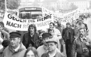 The DGB's call in 1982 against unemployment and social cuts was followed by about 50