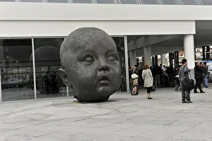 Dia y Noche, Day and Night, sculptures by Antonio Lopez
