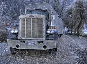 Discarded American truck, Haiming