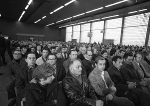 The dismissal of workers at Mannesmann-Werke after a spontaneous strike not led by the union provoked protests by