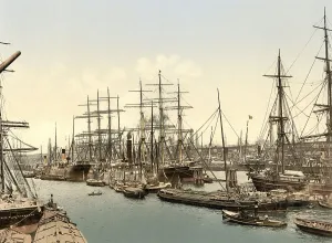 Dock and ships in the harbour, Hamburg