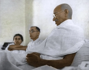 Dr Sushila Nayar Pyarelal Nayar and Mahatma Gandhi at Rajkot, Gujarat, India, Asia, March 3, 1939, Asia