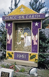 Well dressing, Bradwell, Peak District, Derbyshire, England, UK 1961