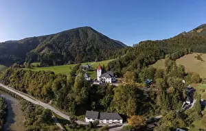 Drone image, view of the village of Sankt Georgen am Reith