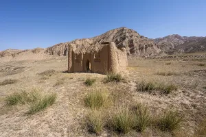 Dry eroded mountain landscape, At-Bashi Mountains