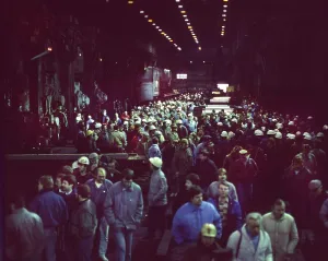 Du-Rheinhausen. Steelworkers of the Krupp steelworks fight for their jobs in 1987 and occupied the Rhine bridge