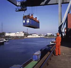 Duisburg: Working in the port of Duisburg on 24