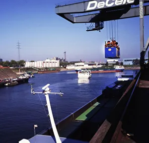 Duisburg: Working in the port of Duisburg on 24