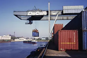Duisburg: Working in the port of Duisburg on 24