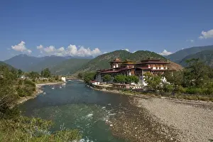 Category Buddhism Prints: Dzong or Fortress of Punakha, Punakha district