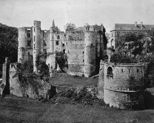 Early autotype of Beaufort Castle in Beaufort