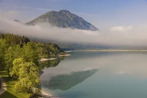 Early morning at the Sylvenstein reservoir