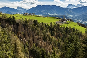 Earth pyramids, spring, Lengmoos