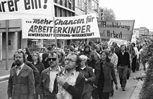 The Education, Science Union (GEW) demonstrated against teacher unemployment on 12