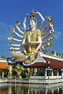 Eighteen-armed Guanyin statue, Buddhist temple Wat Plai Laem