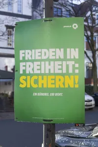 Election poster of the party Bundnis 90 Die Grunen for the Bundestag election 2025 with the text Frieden