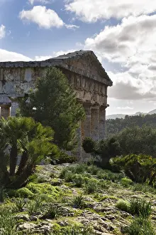 Framed Print : Elymian Doric Temple, Ruins, Ancient City of Segesta Framed Print : Elymian Doric Temple, Ruins, Ancient City of Segesta