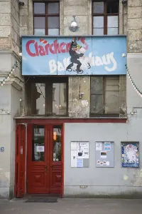 Entrance to Claerchen's Ballhaus in August Road