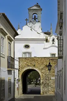 Entrance gate to Faro old town