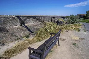 Epic mountain landscape scenery from the walking trail of Shoshone Falls