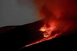 Category Mountain Landscapes Prints: Eruption of Mount Etna, Taormina